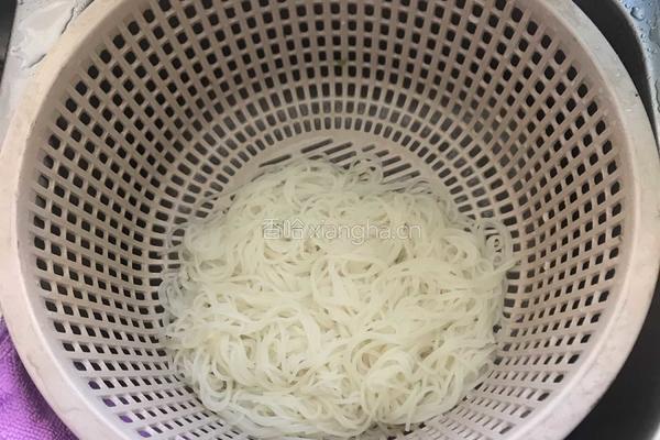 美味螺狮粉的做法图解3