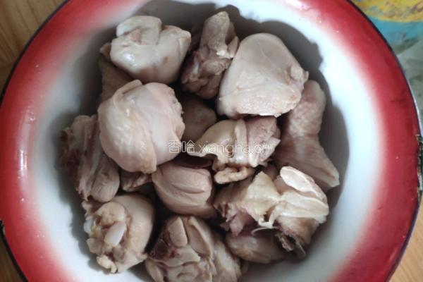 土豆炖鸡腿的做法图解3