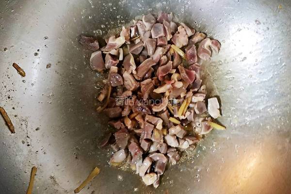 芹菜马蹄炒鸡肾的做法图解8