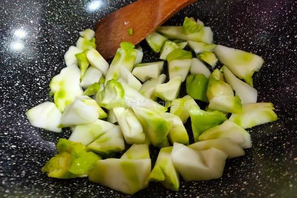 花生炒多头菜的做法图解6
