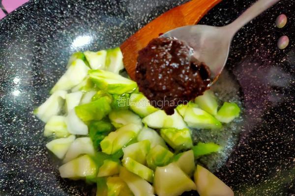 花生炒多头菜的做法图解7