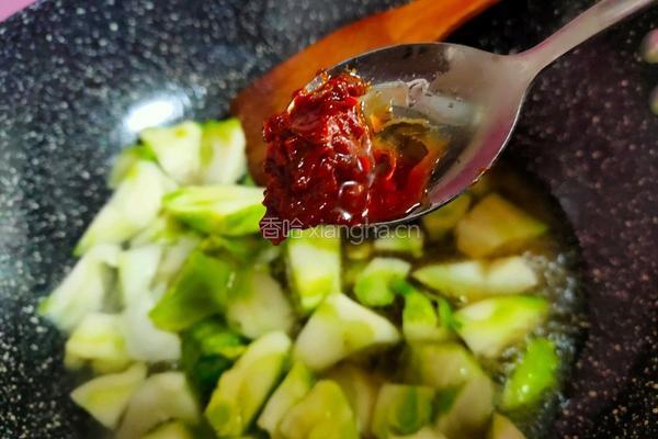 花生炒多头菜的做法图解8