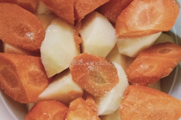抗疫简餐胡萝卜土豆双蒸的做法图解4