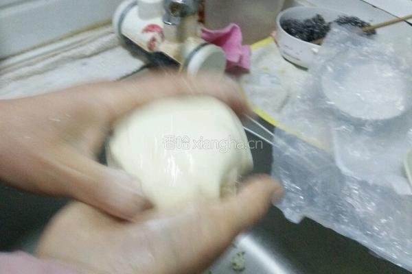 手抓葱油饼（2人份）的做法图解1