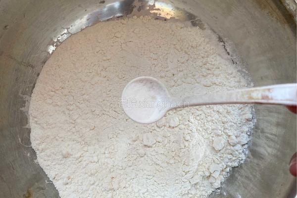 自制家庭版凉皮的做法图解1