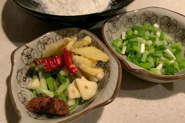 秘制红烧带鱼的做法图解2