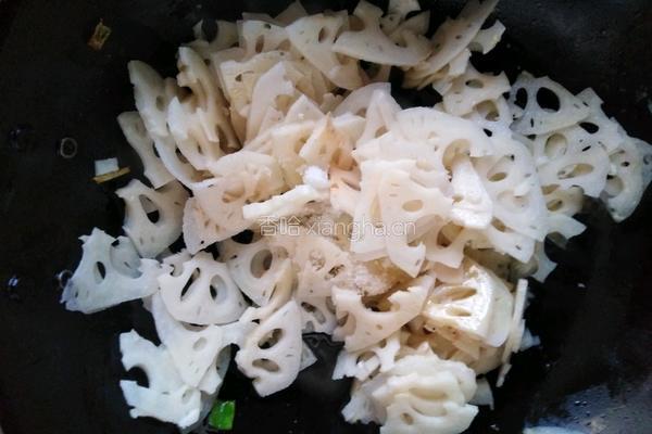 番茄藕片的做法图解3