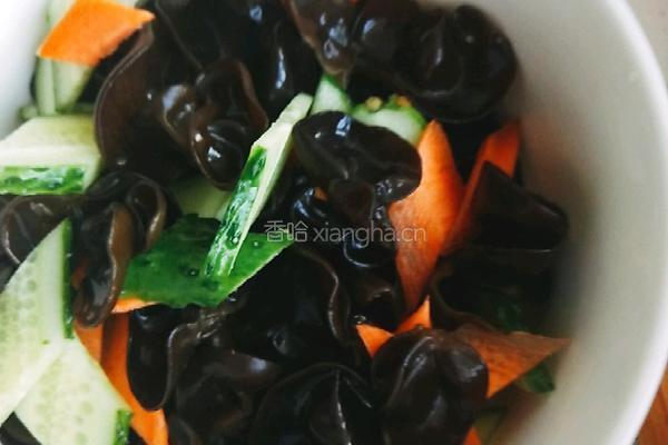 炝拌菜的做法图解2