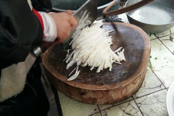 土味凉拌折耳根的做法图解3
