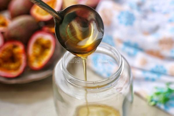 百香果柠檬蜂蜜水的做法图解5