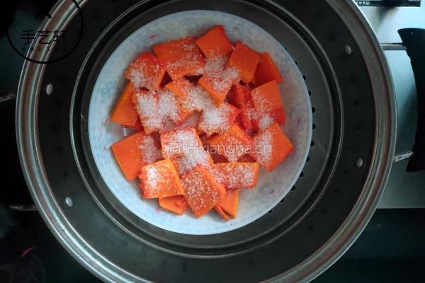 南瓜芝麻饼的做法图解2