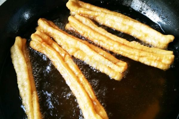 香酥油条的做法图解6