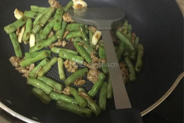 干煸四季豆的做法图解5