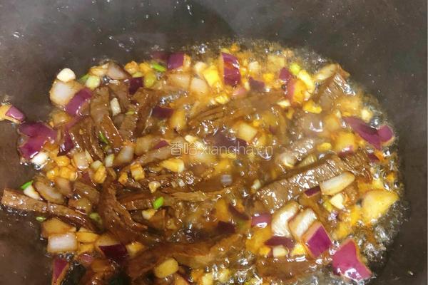 麻辣蒜香牛肉炒面～的做法图解5