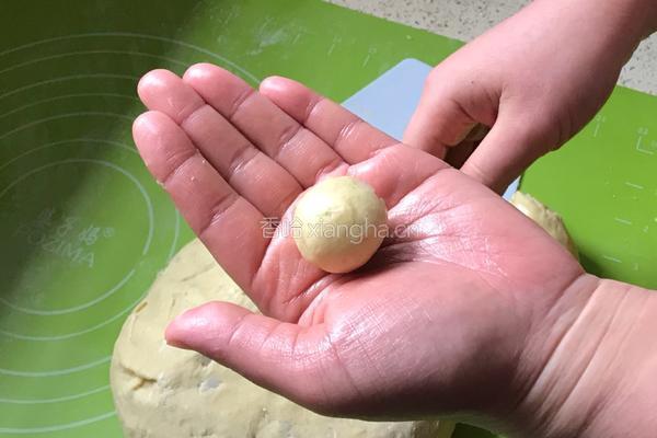 炸红薯丸子的做法图解5