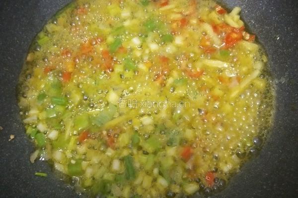芹菜炒银耳的做法图解4