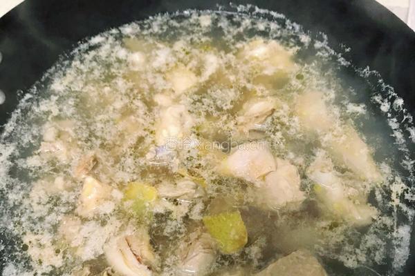 土豆烧鸡块的做法图解4