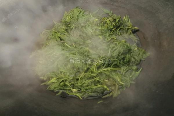 糯叽叽的艾草糍的做法图解1