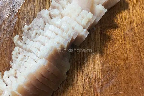 酱汁浇白肉的做法图解2