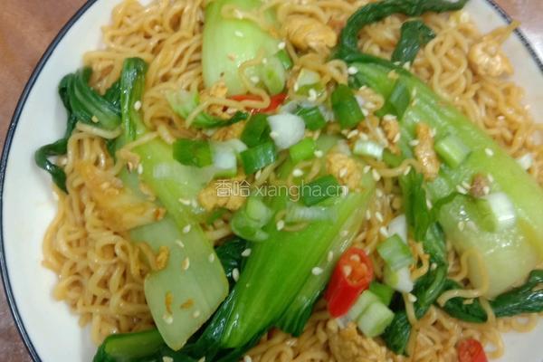 青菜鸡蛋炒面的做法图解4