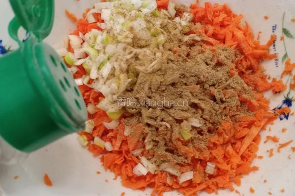 快手早餐 胡萝卜鸡蛋饼的做法图解3