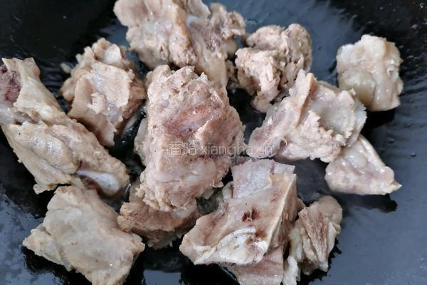 芋头炖排骨的做法图解6