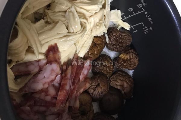 电饭锅煲仔饭的做法图解6
