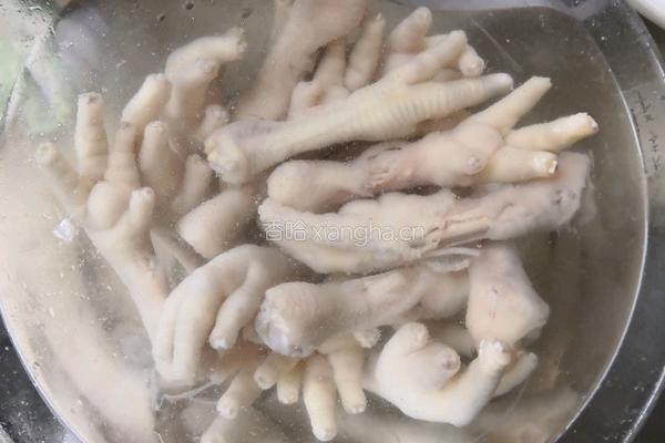 柠檬酸辣凤爪的做法图解3