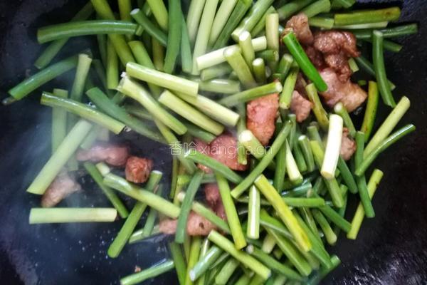 蒜苔炒肉的做法图解6