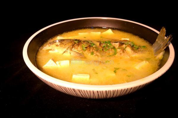 鲫鱼豆腐汤