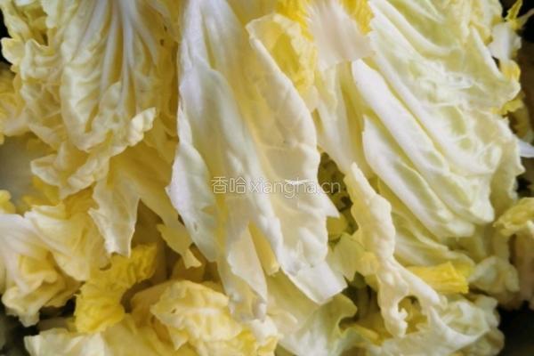 酸辣白菜的做法图解2