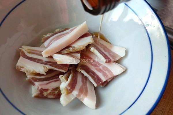 咸肉炒头薹的做法图解4