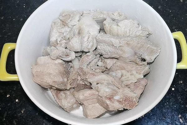 红烧排骨的做法图解2