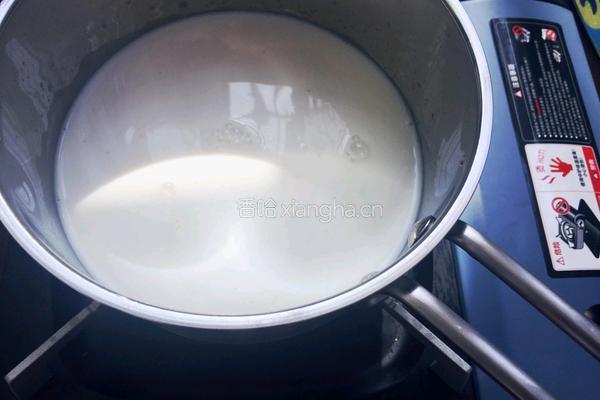 电饭煲烤地瓜葡萄干面包（最全）的做法图解2