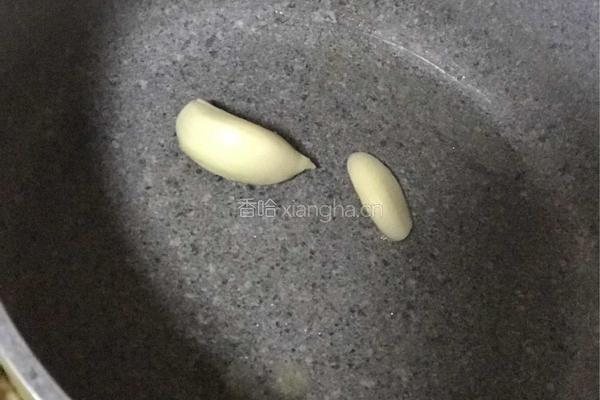 宝宝辅食（胡萝卜牛肉粥）的做法图解2