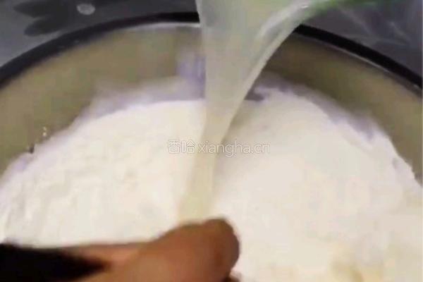 韭菜鸡蛋馅饺子的做法图解4
