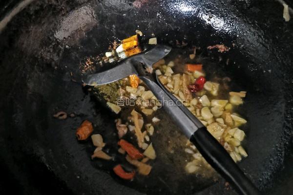 肉丝炒鱼面的做法图解8
