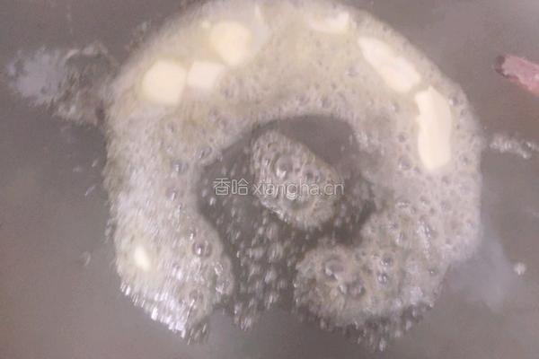 花生葡萄干牛轧糖的做法图解6