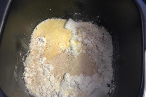 全麦花朵面包的做法图解2