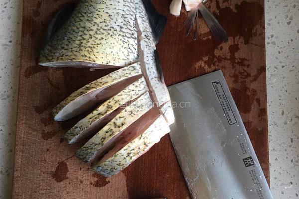 孔雀?开屏（武昌魚）的做法图解3