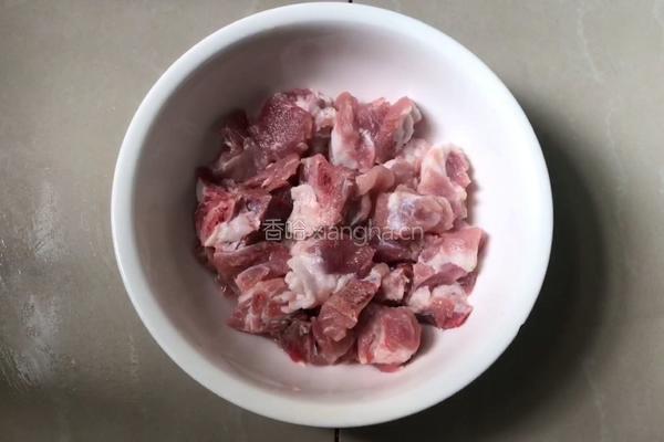 豉汁蒸排骨的做法图解1