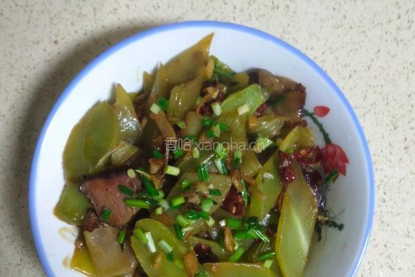 莴笋炒腊肉的做法图解7