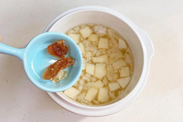 银耳雪梨汤的做法图解5