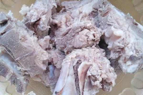 排骨吨土豆的做法图解1