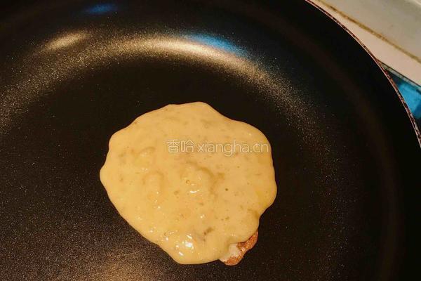 香蕉松饼的做法图解9