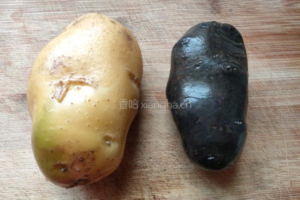 干煸双色土豆丝的做法图解1
