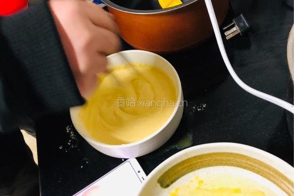 电饭煲蛋糕的做法图解2
