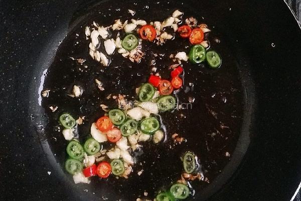 芝麻酱肥牛金针菇的做法图解4