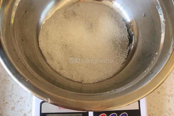 焦糖布丁的做法图解1