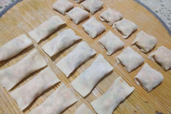 胡萝卜素小锅贴的做法图解2